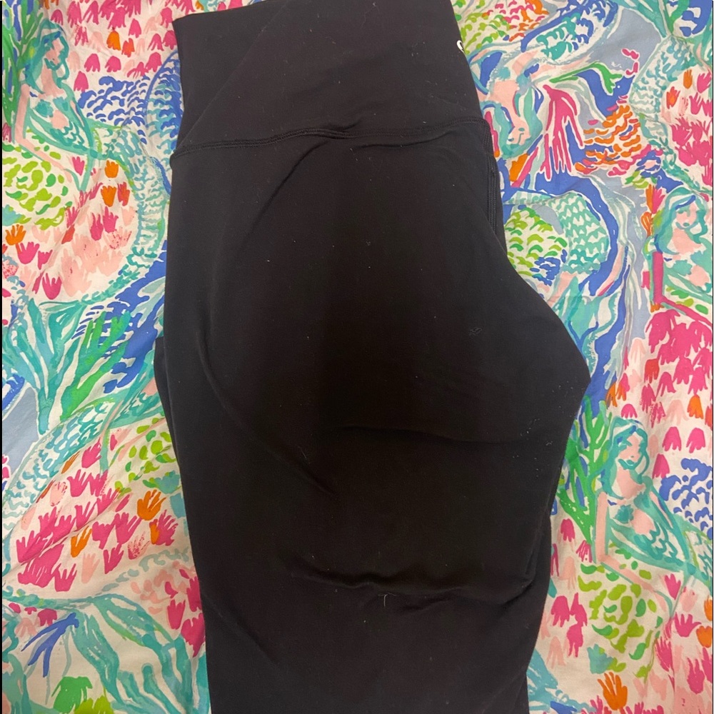 Lululemon Wunder Under Leggings 28”